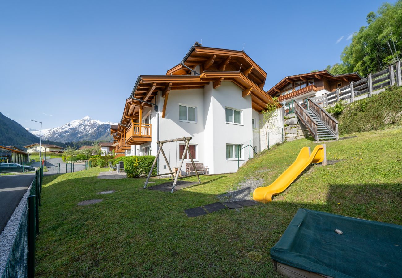 Apartment in Kaprun - Apartment Tauernblick Top 3 with garden in Kaprun