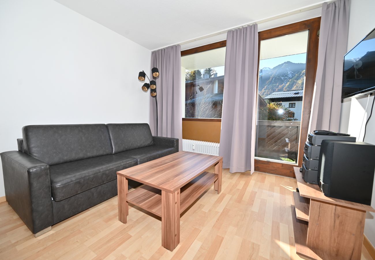 Apartment in Kaprun - Haus 3 Top 16 - LowBudget Apartment