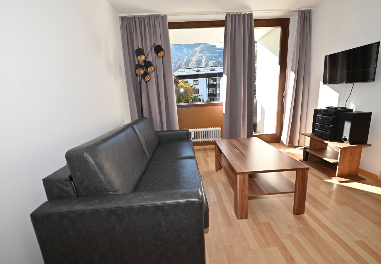 Apartment in Kaprun - Haus 3 Top 16 - LowBudget Apartment